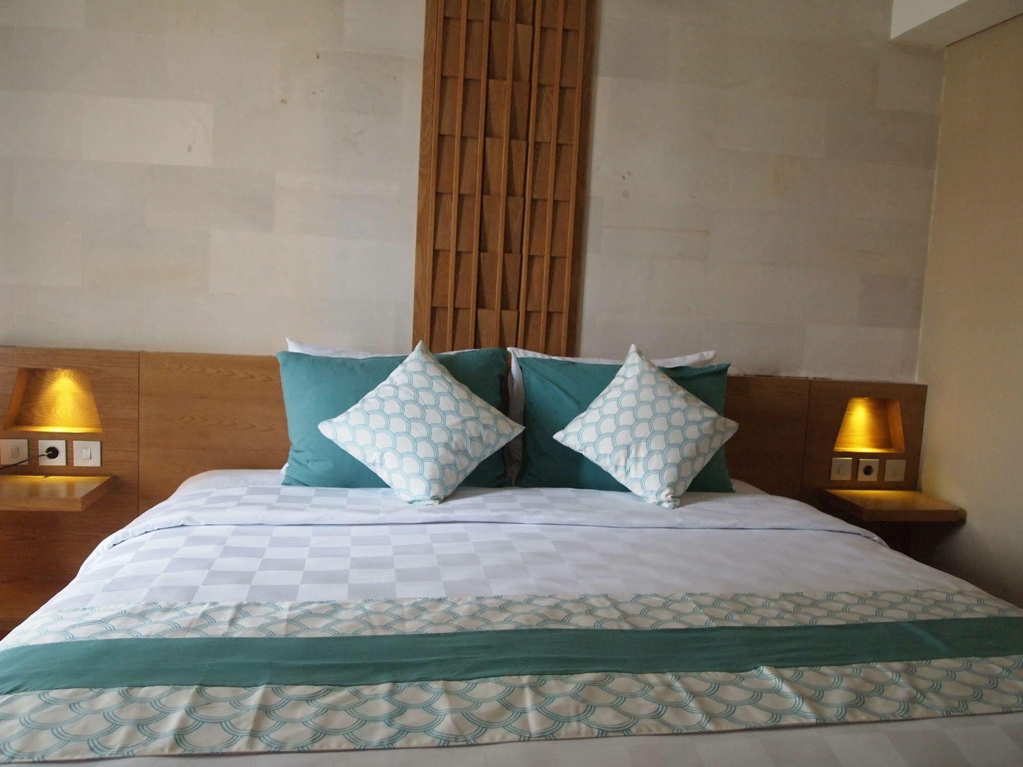 Bedrock Hotel Kuta Kuta Lombok Dış mekan fotoğraf